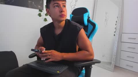 Oliver bray online show from 03.05.25