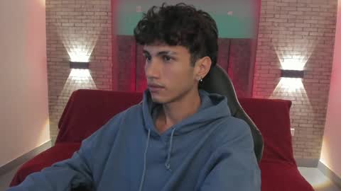 Snapshot of oliver_fast_ chatting on 12.13.24 Oliver fast online show from 12.13.24