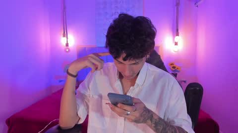 Snapshot of oliver_fast_ chatting on 12.18.24 Oliver fast online show from 12.18.24