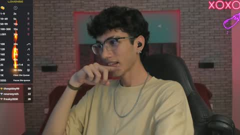 Snapshot of oliver_fast_ chatting on 12.26.24 Oliver fast online show from 12.26.24