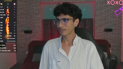 Snapshot of oliver_fast_ chatting on 12.26.24 Oliver fast online show from 12.26.24