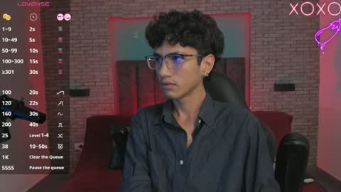 Snapshot of oliver_fast_ chatting on 12.29.24 Oliver fast online show from 12.29.24