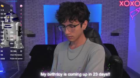 Snapshot of oliver_fast_ chatting on 01.24.25 Oliver fast online show from 01.24.25