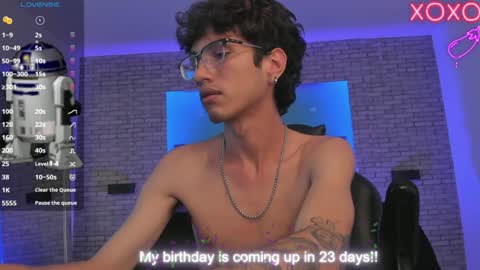 Snapshot of oliver_fast_ chatting on 01.24.25 Oliver fast online show from 01.24.25