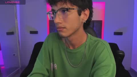 Snapshot of oliver_fast_ chatting on 02.02.25 Oliver fast online show from 02.02.25