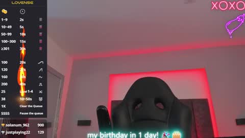 Snapshot of oliver_fast_ chatting on 02.15.25 Oliver fast online show from 02.15.25