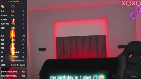 Snapshot of oliver_fast_ chatting on 02.15.25 Oliver fast online show from 02.15.25