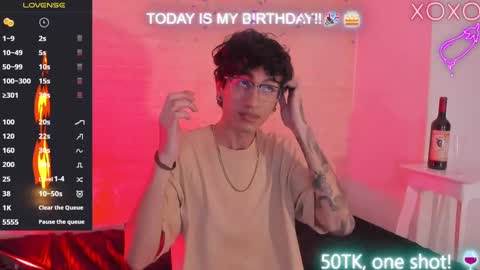 Snapshot of oliver_fast_ chatting on 02.16.25 Oliver fast online show from 02.16.25