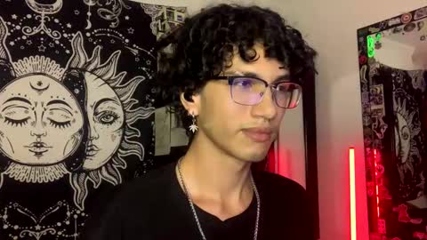 Snapshot of oliver_fast_ chatting on 11.30.25 Oliver fast online show from 11.30.25