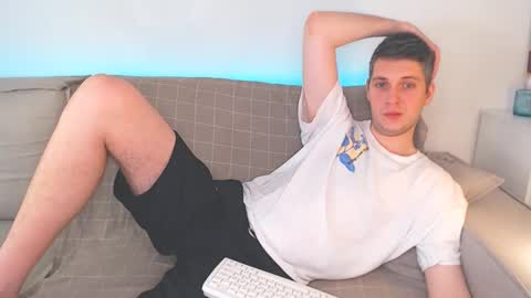 Oliver online show from 02.10.25