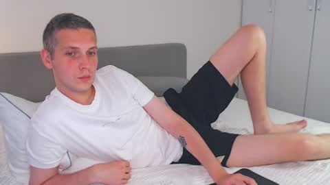 Snapshot of oliver_hort chatting on 07.14.26 Oliver online show from 07.14.26