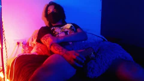 Snapshot of oliver_laid_2023 chatting on 01.06.25 oliver_laid_2023 online show from 01.06.25