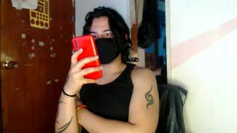 Snapshot of oliver_laid_2023 chatting on 01.15.25 oliver_laid_2023 online show from 01.15.25