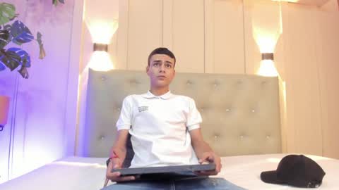 THE MONSTER COCK OLIVER online show from 02.04.25