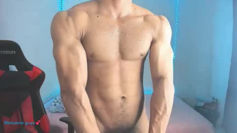 Snapshot of oliver_thompsson chatting on 05.19.26 oliver thompsson online show from 05.19.26