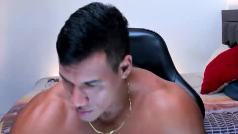 oliver_tommy online show from 09.17.25