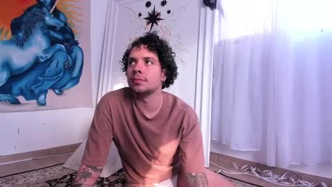 Snapshot of oliver_usher chatting on 02.02.25 Mr Blue Sky online show from 02.02.25