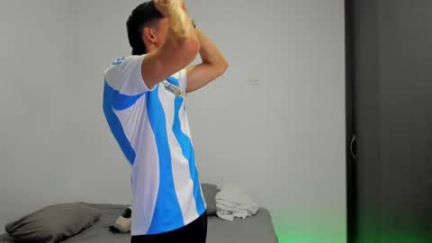 Oliver bennet online show from 02.25.25