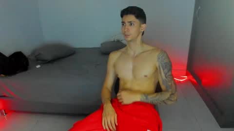 Oliver bennet online show from 02.26.25