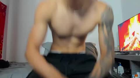 Oliver bennet online show from 09.24.25