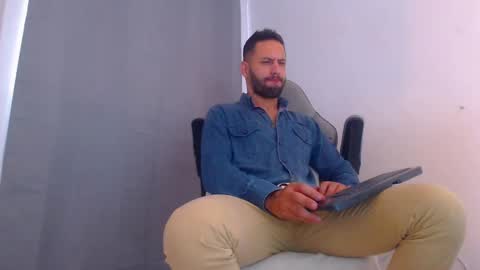 oliver online show from 12.27.24