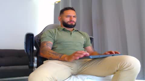 oliver online show from 11.13.25