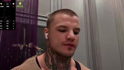 Snapshot of oliversport chatting on 03.02.25 OliverSport online show from 03.02.25