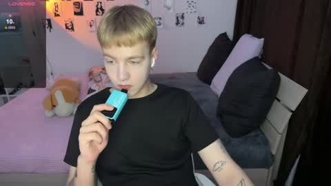 oliver online show from 09.21.25