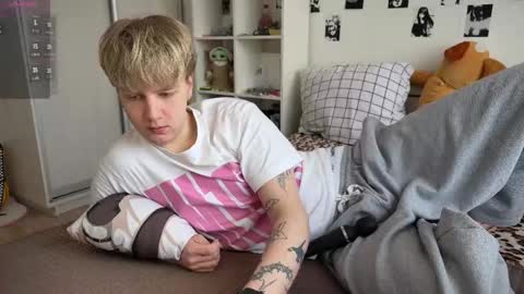 oliver online show from 04.17.26