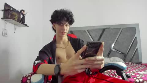 oliverthompson_01 online show from 03.06.25