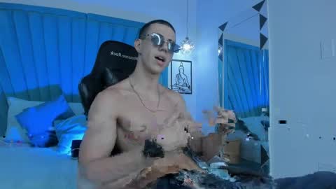 oliverthompson_01 online show from 04.17.26