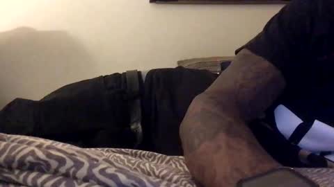 Snapshot of olivertwist1273 chatting on 01.05.25 olivertwist1273 online show from 01.05.25