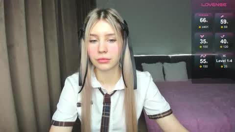 Olivia online show from 12.04.25