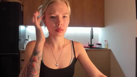 Olivia 3 online show from 12.29.24