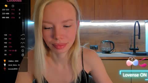 Olivia 3 online show from 04.10.26