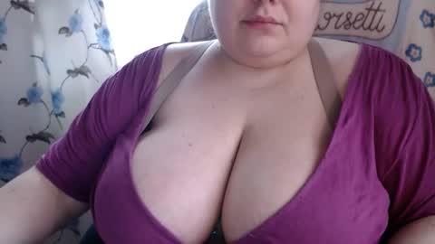 Olivia Gold online show from 12.11.24