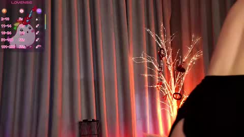 SaraConor online show from 03.01.25