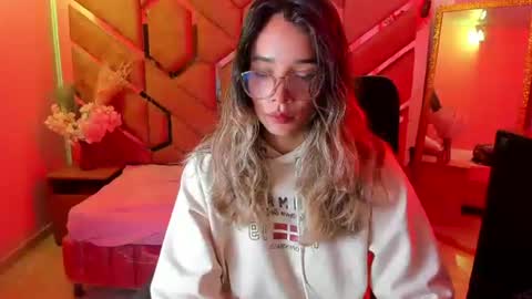  OLIVIA  online show from 07.21.26