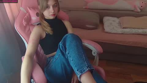 Snapshot of olivia_grr chatting on 05.16.26 Olivia online show from 05.16.26
