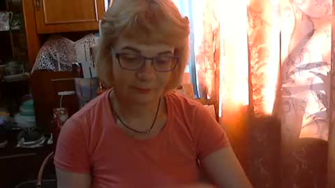 Snapshot of olivia_mia25 chatting on 06.19.26 Olivia Mia online show from 06.19.26