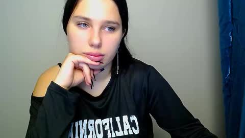 Olivia online show from 10.10.25