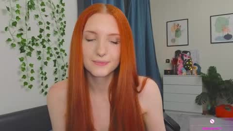 Snapshot of olivia_rid chatting on 12.04.25 OLIVIA online show from 12.04.25