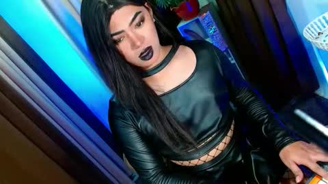 Miss OLIVIA online show from 09.24.25