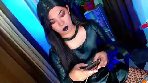 Miss OLIVIA online show from 09.27.25