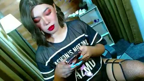 Snapshot of olivia_the_temptress27 chatting on 04.29.26 Miss OLIVIA online show from 04.29.26