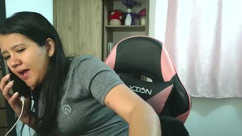 Olivia online show from 11.06.25