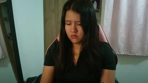 Olivia online show from 04.08.26