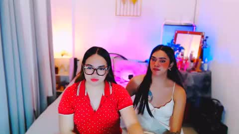 Snapshot of olivia_xxo chatting on 07.24.26 olivia_xxo online show from 07.24.26