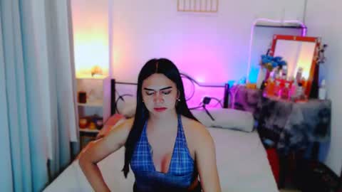 Snapshot of olivia_xxo chatting on 07.28.26 olivia_xxo online show from 07.28.26