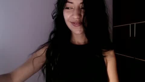 Snapshot of oliviaaa__ chatting on 05.08.26 oliviaaa__ online show from 05.08.26